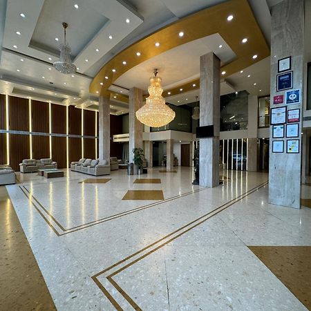 Hotel The Evergrand Palace Раджкот Экстерьер фото